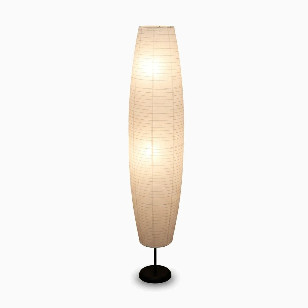 Abat-jour haut et épuré pour lampadaire, diffusant une lumière douce et tamisée en salon