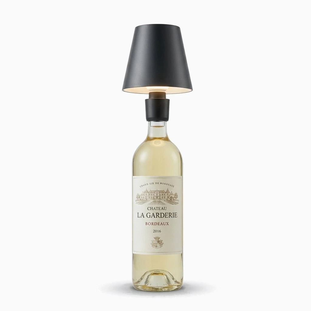 Bouteille transformée en lampe avec variateur RGB pour ambiance colorée